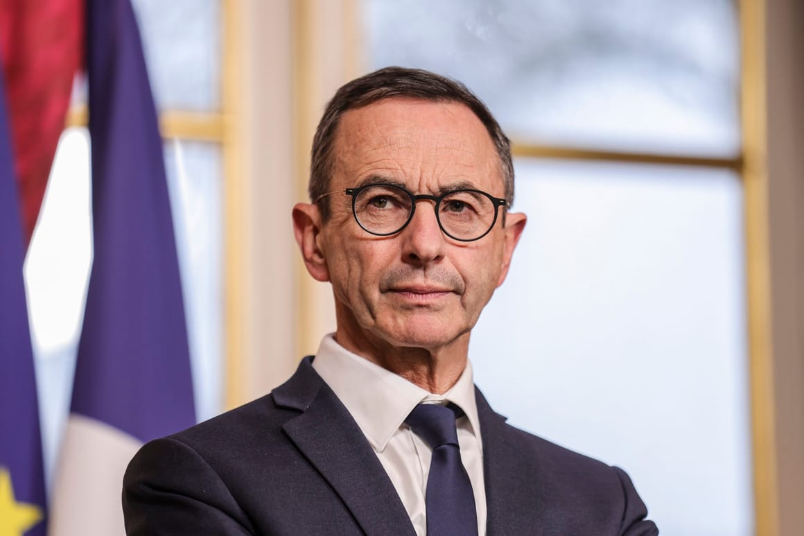 French government holds meeting on migration control