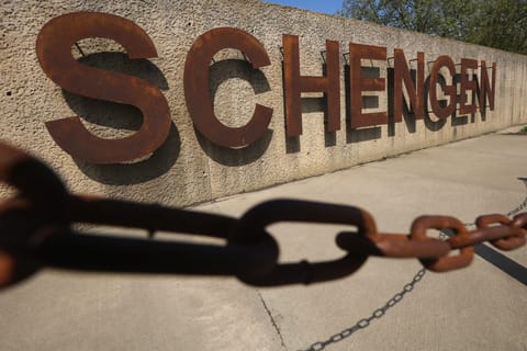 Romania, Bulgaria set to partially enter Schengen zone in March